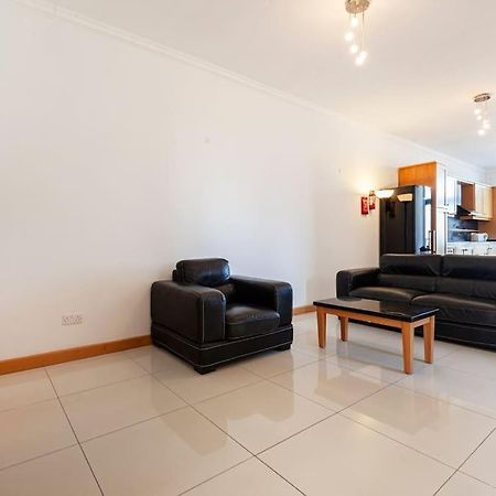 Comfortable Penthouse, Served With Lift, Wifi & Ac By 360 Estates Gzira Exterior foto